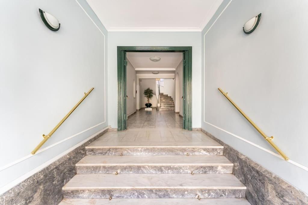 Amazing 3Bdr Apt With Unique Roof Garden In Plaka Aten Exteriör bild