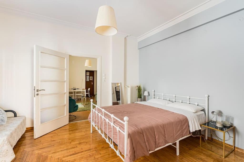 Amazing 3Bdr Apt With Unique Roof Garden In Plaka Aten Exteriör bild