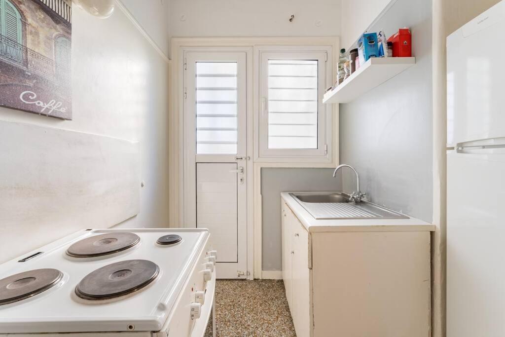 Amazing 3Bdr Apt With Unique Roof Garden In Plaka Aten Exteriör bild